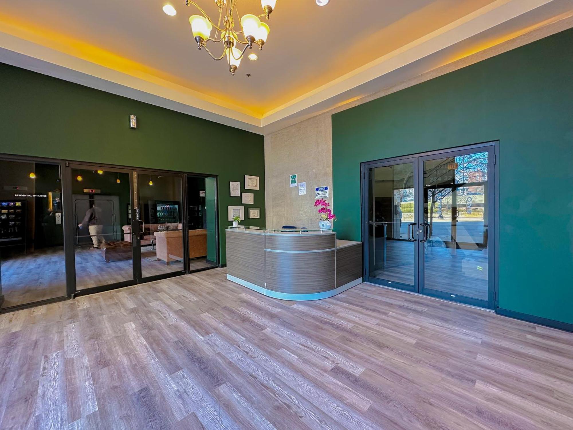 Mccormick Place 3Br Luxury Penthouse Duplex With Personal Rooftop And Optional Parking For 8 Guests In Chicago South Loop Extérieur photo