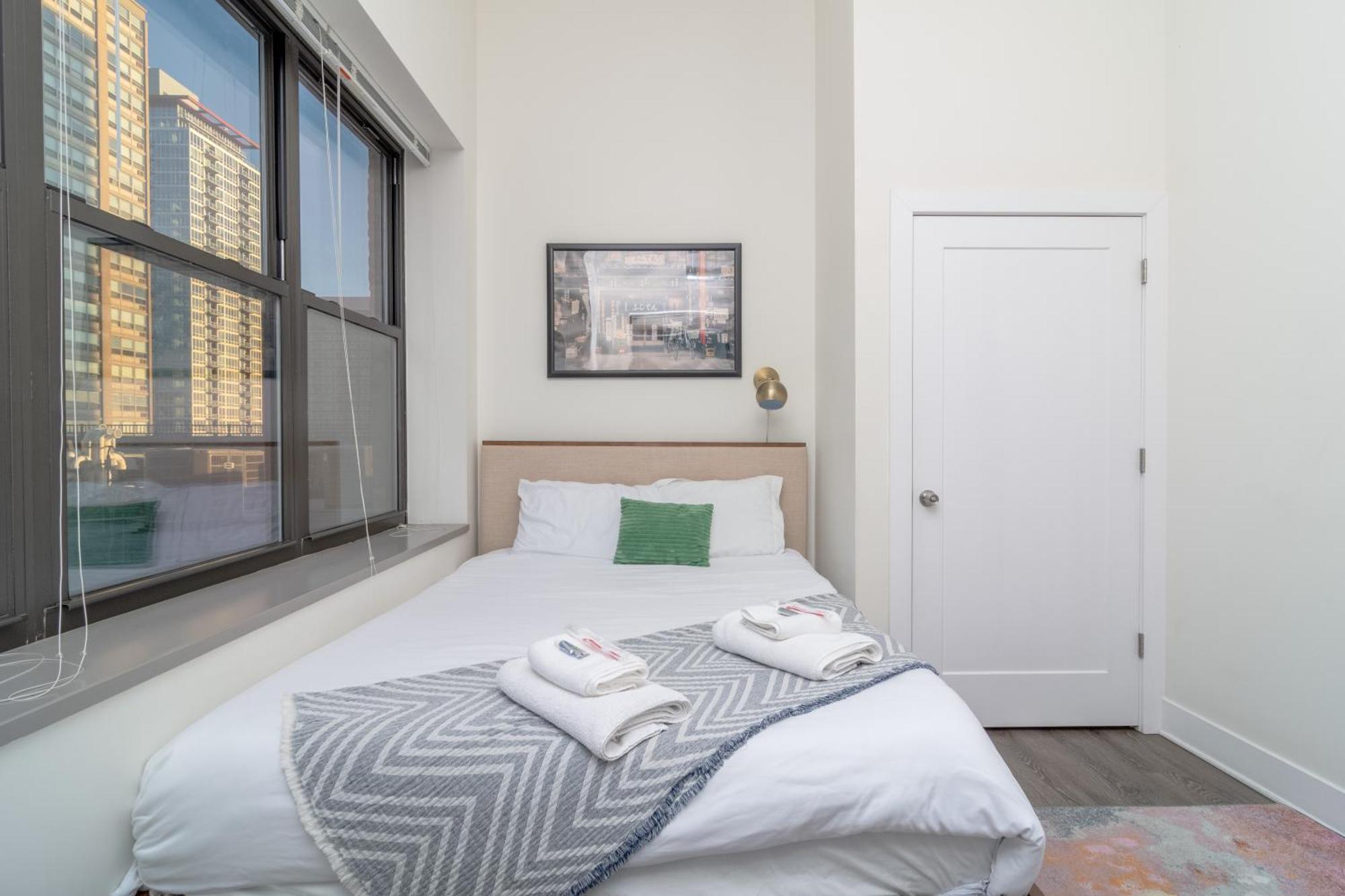Mccormick Place 3Br Luxury Penthouse Duplex With Personal Rooftop And Optional Parking For 8 Guests In Chicago South Loop Extérieur photo